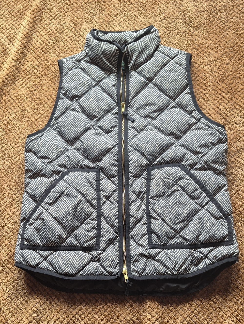 J.Crew Black and White Quilted Herringbone Vest with 2way Zipper